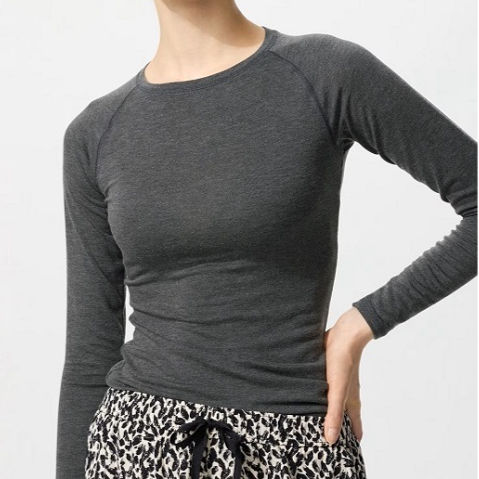 Thumbnail: UniQlo HEATTECH Extra Warm Cashmere Blend Crew Neck T-Shirt 480586