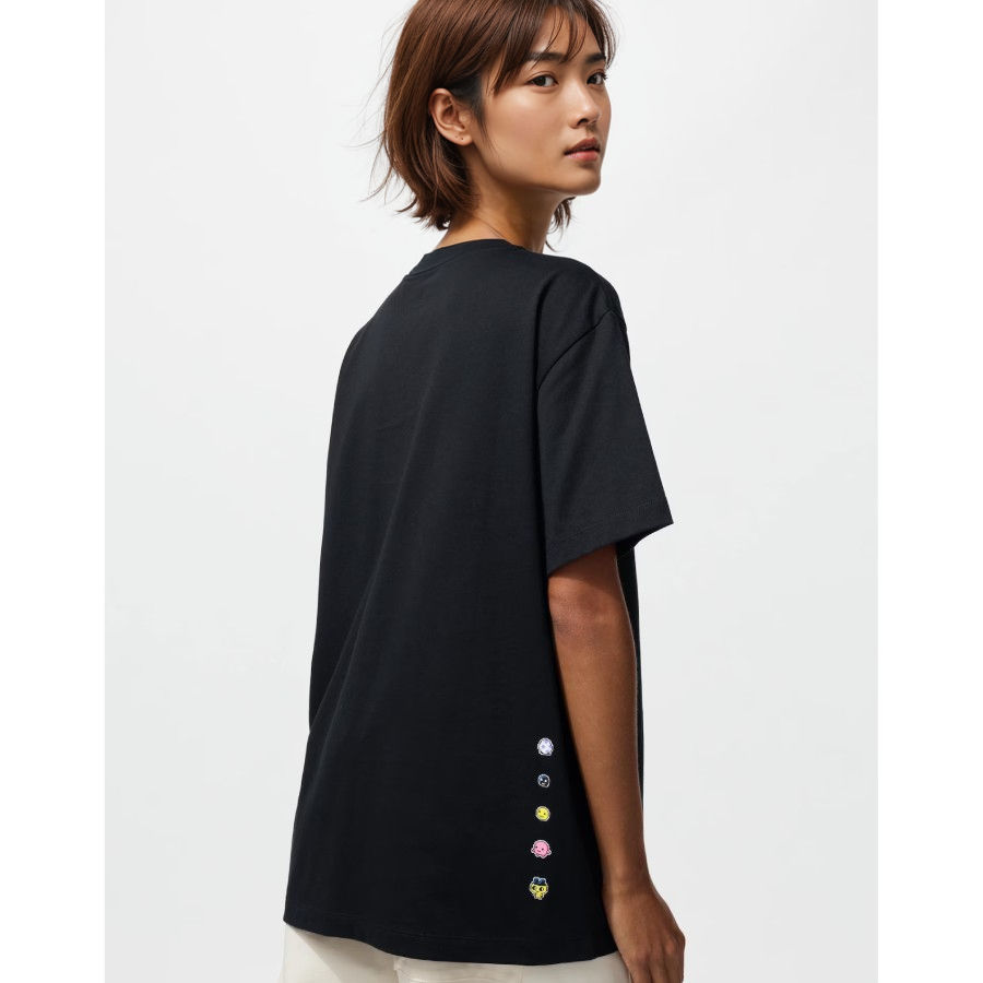 UniQlo Tamagotchi UT Oversized Fit T-Shirt 484468