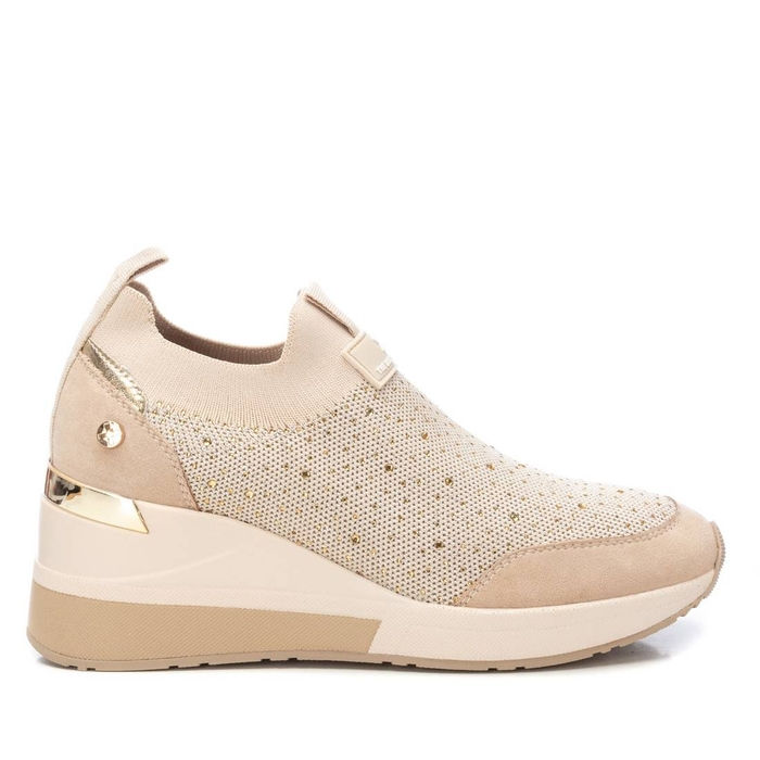 Thumbnail: XTI SARINA KNITTED WEDGE SNEAKER IN GLAM BEIGE 