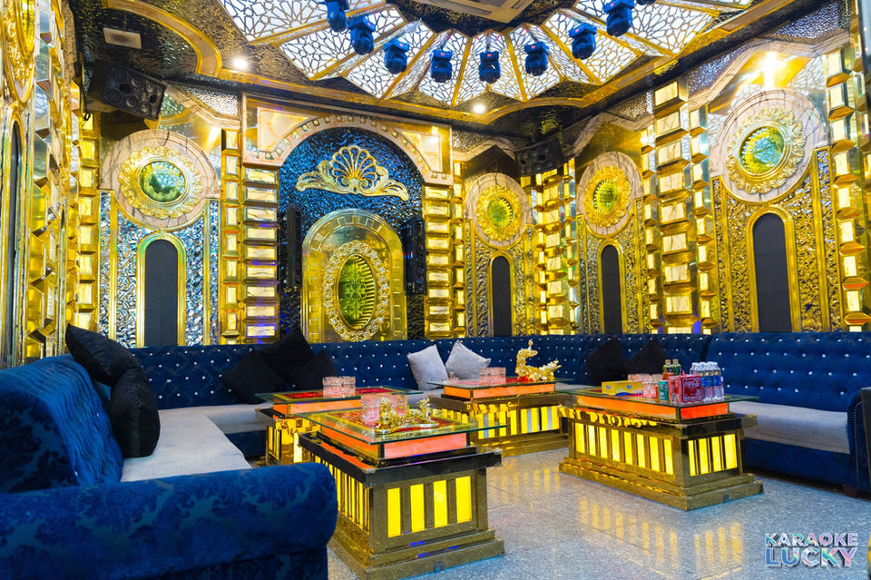 lucky 2000 ktv private room