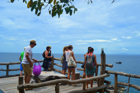June: Beach Crawl "The Familiar Faces I"