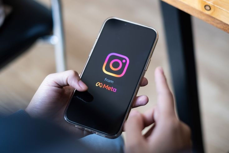 Chats no longer private as instagram is ending end-to-end encryption for direct messages