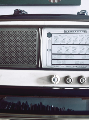 The messy suicide of commercial radio series; (part 1) Airwaves of the people, for the people… yeah, sure