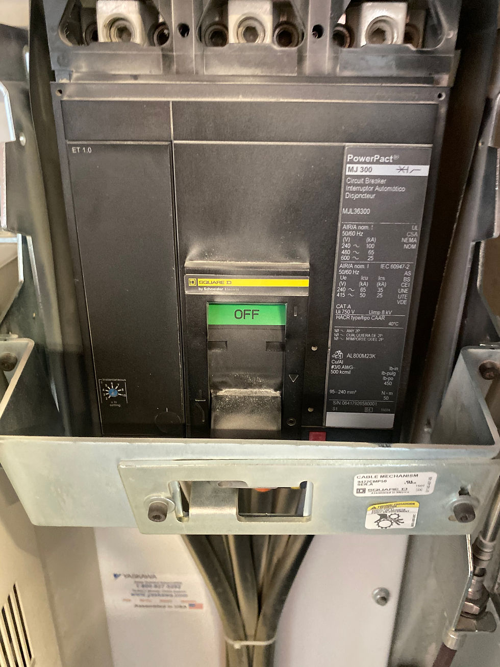 Thumbnail: Yaskawa A1000 CIMR-AU4A0250AAA, 200HP VFD,  250 amp, 380v-480v, with enclosure