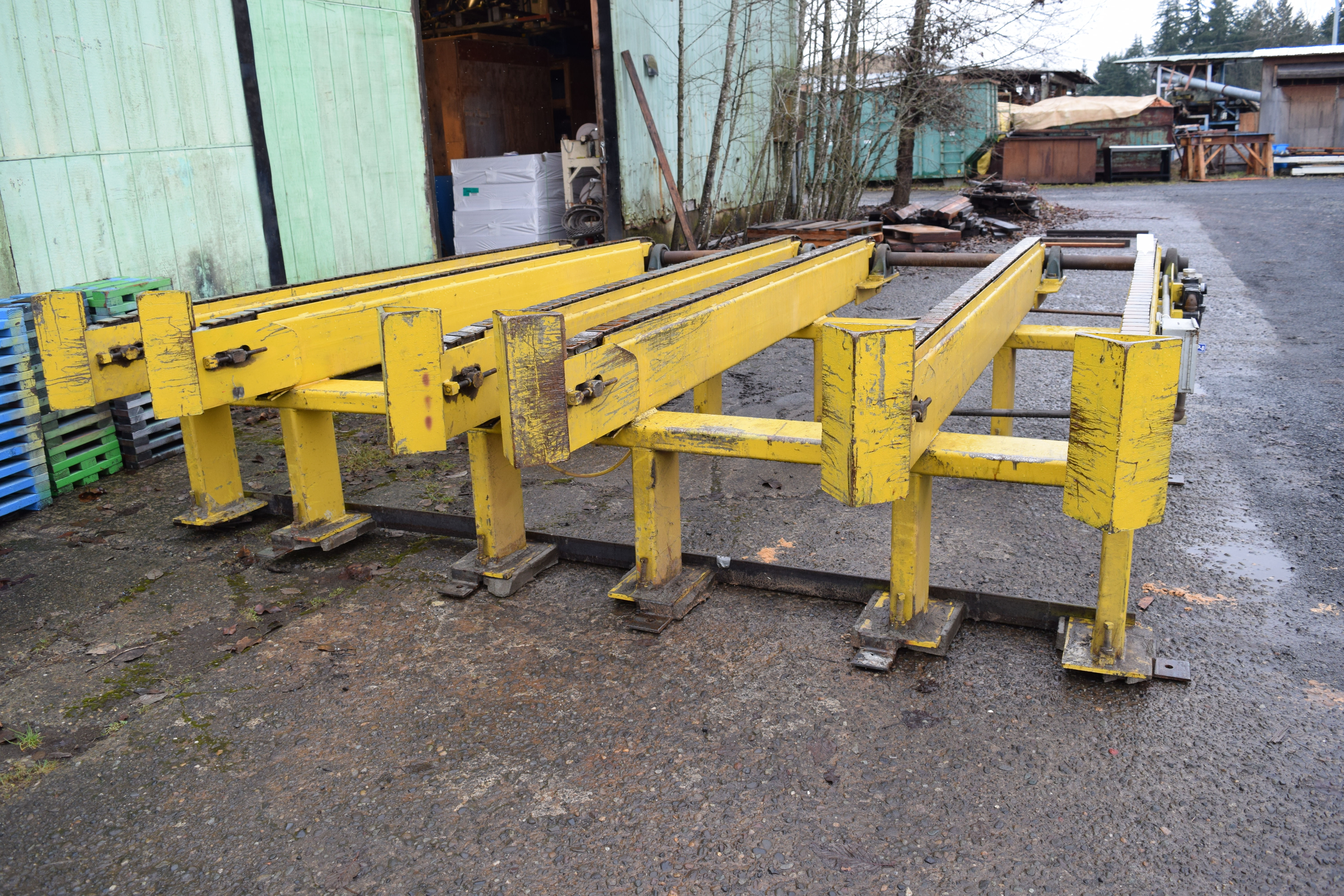 6 strand flat top chain transfer conveyor