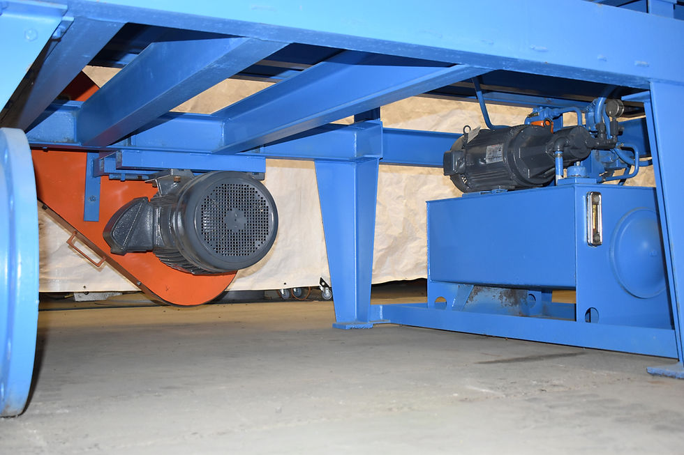 Thumbnail: West Salem Machinery 1662 HT horizontal high torque hog shredder with pusher ram