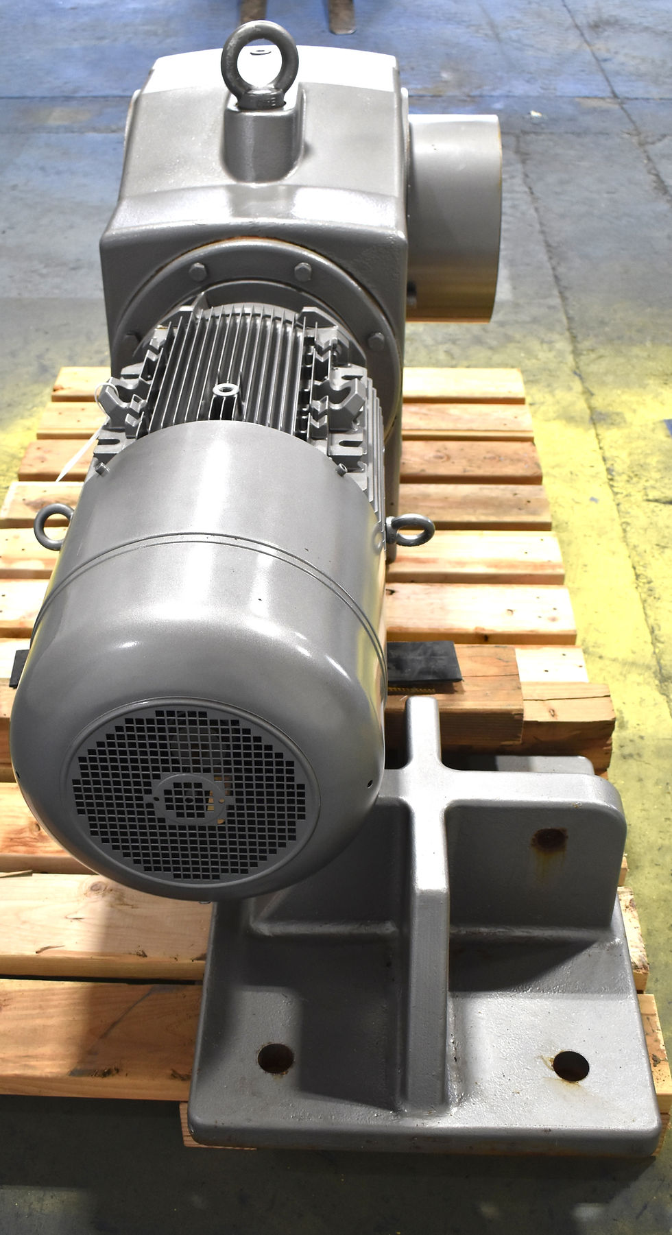 Thumbnail: NORD GEAR BOX & MOTOR TYPE SK: 9086.1AZSHK-225 M./4, BRE 800  HL. TF. / S1./2015