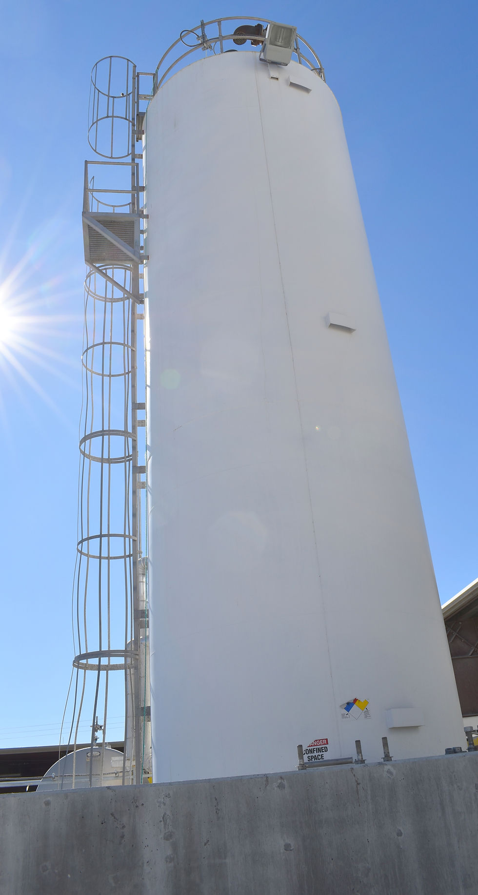 Thumbnail: Stainless steel insulated Silo 20,000 gallon vertical stainless insulated Sil