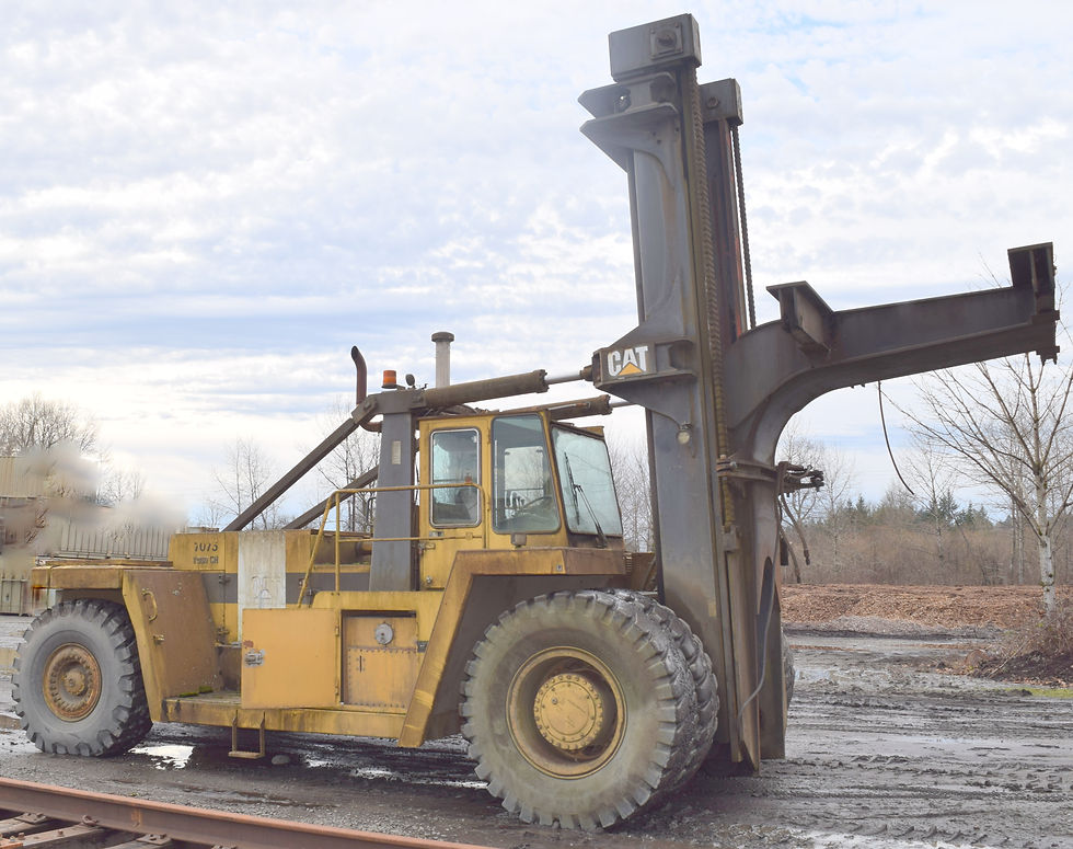 Thumbnail: Caterpillar V900 CH forklift container handler