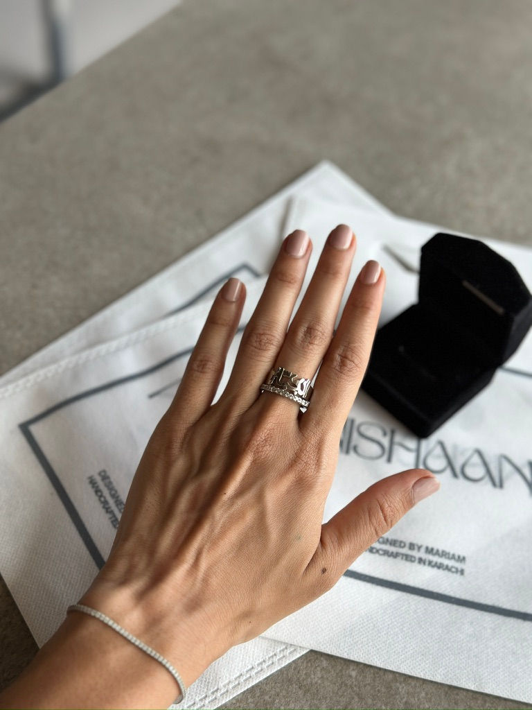 Thumbnail: Noor Signature Set