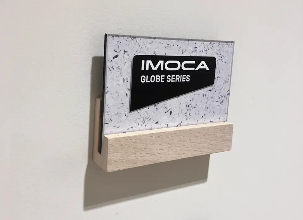 Signalétique intérieure de la maison des Skippers à Lorient conçue par Unsens Bureau d'études en signalétique