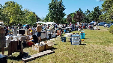 vide grenier_edited.jpg