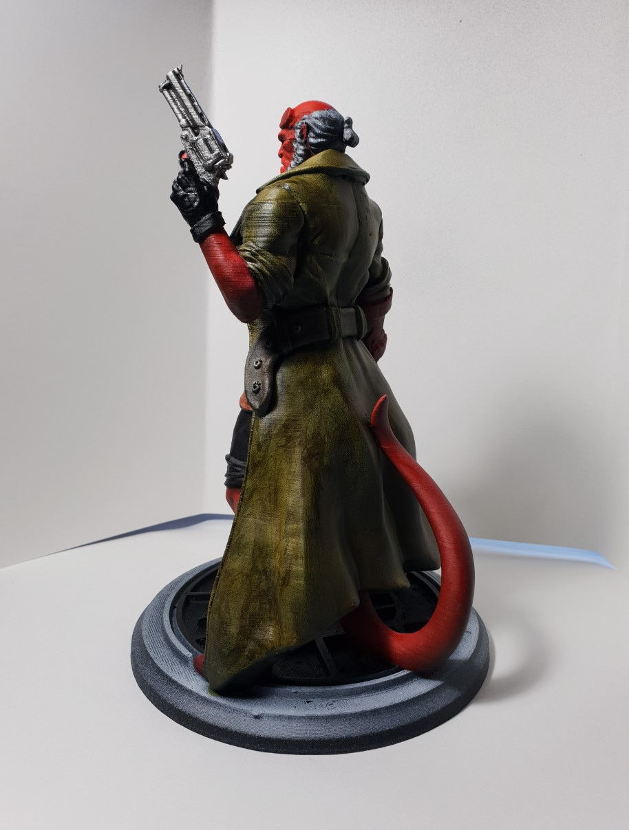 Küçük resim: Hellboy Marvel Boyalı Figür 26 Cm (Dev Boy)