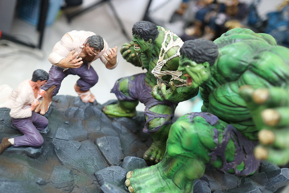 Küçük resim: Hulk Transformation Dönüşüm Figür 25 cm (Dev Boy)