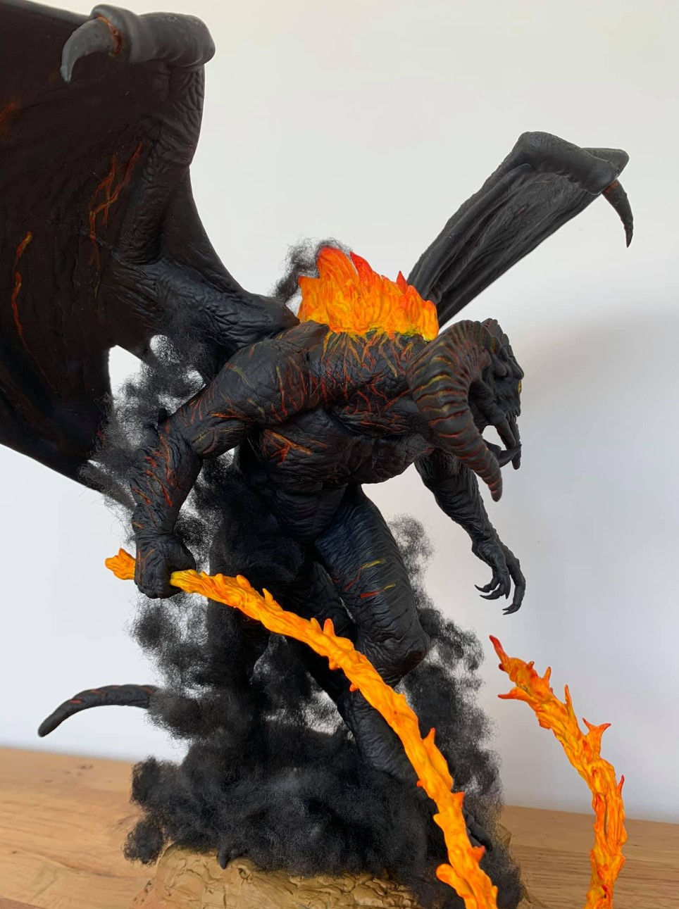 Küçük resim: Balrog Yüce Iblis Boyalı Figür 30 Cm Yüzüklerin Efendisi Lotr (Dev Boy)
