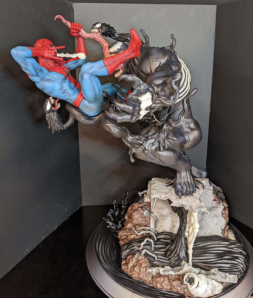 Küçük resim: Venom Vs Spiderman Azılı Düşman Boyalı Figür 20 Cm (Büyük Boy)