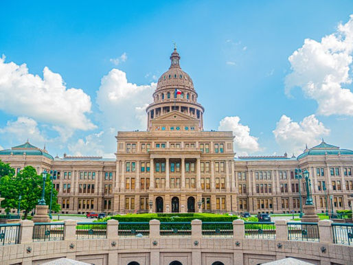 The Texas Capitol rumbles back to life