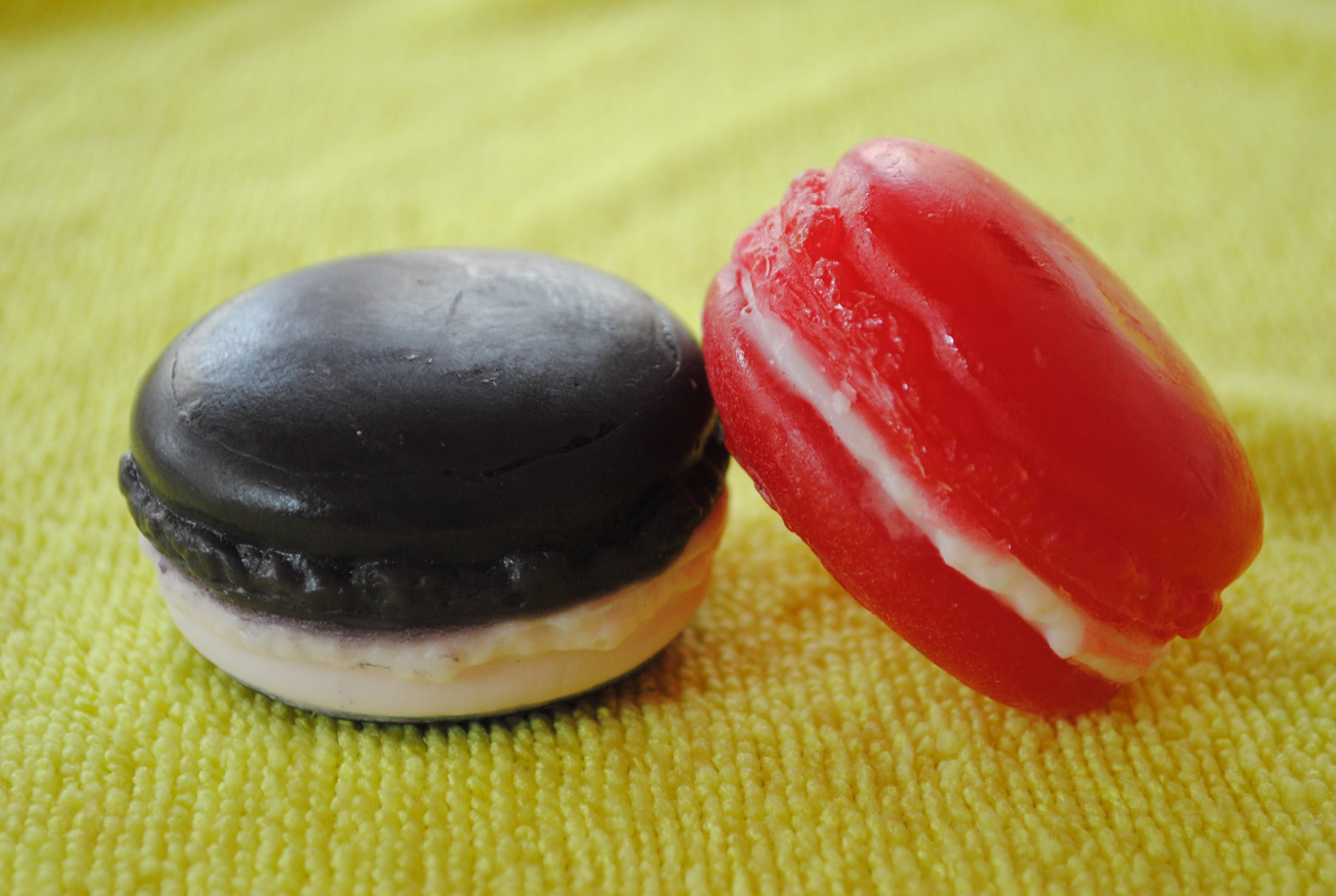 MACARON