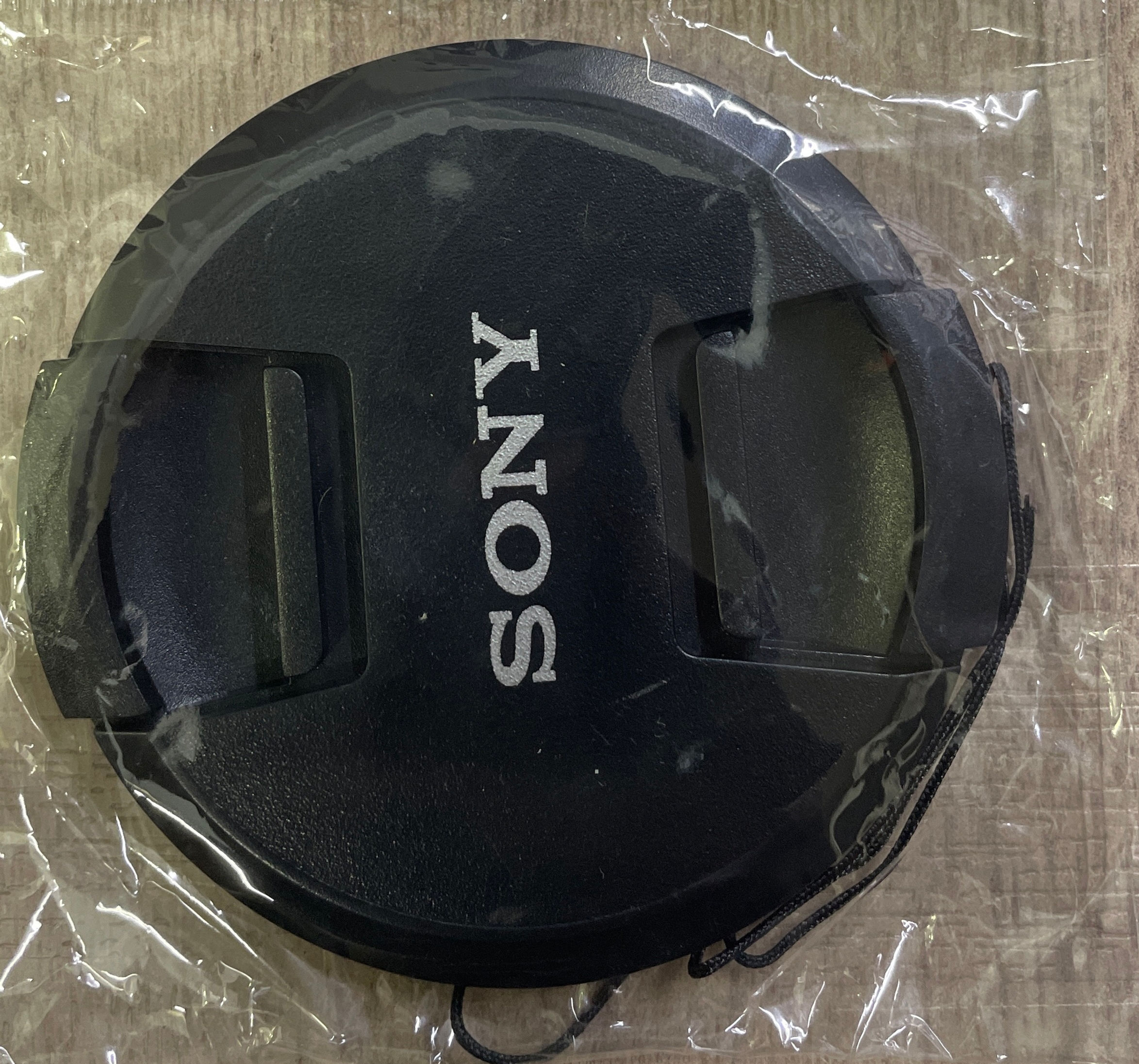 CAMERA LENS CAP 77 mm