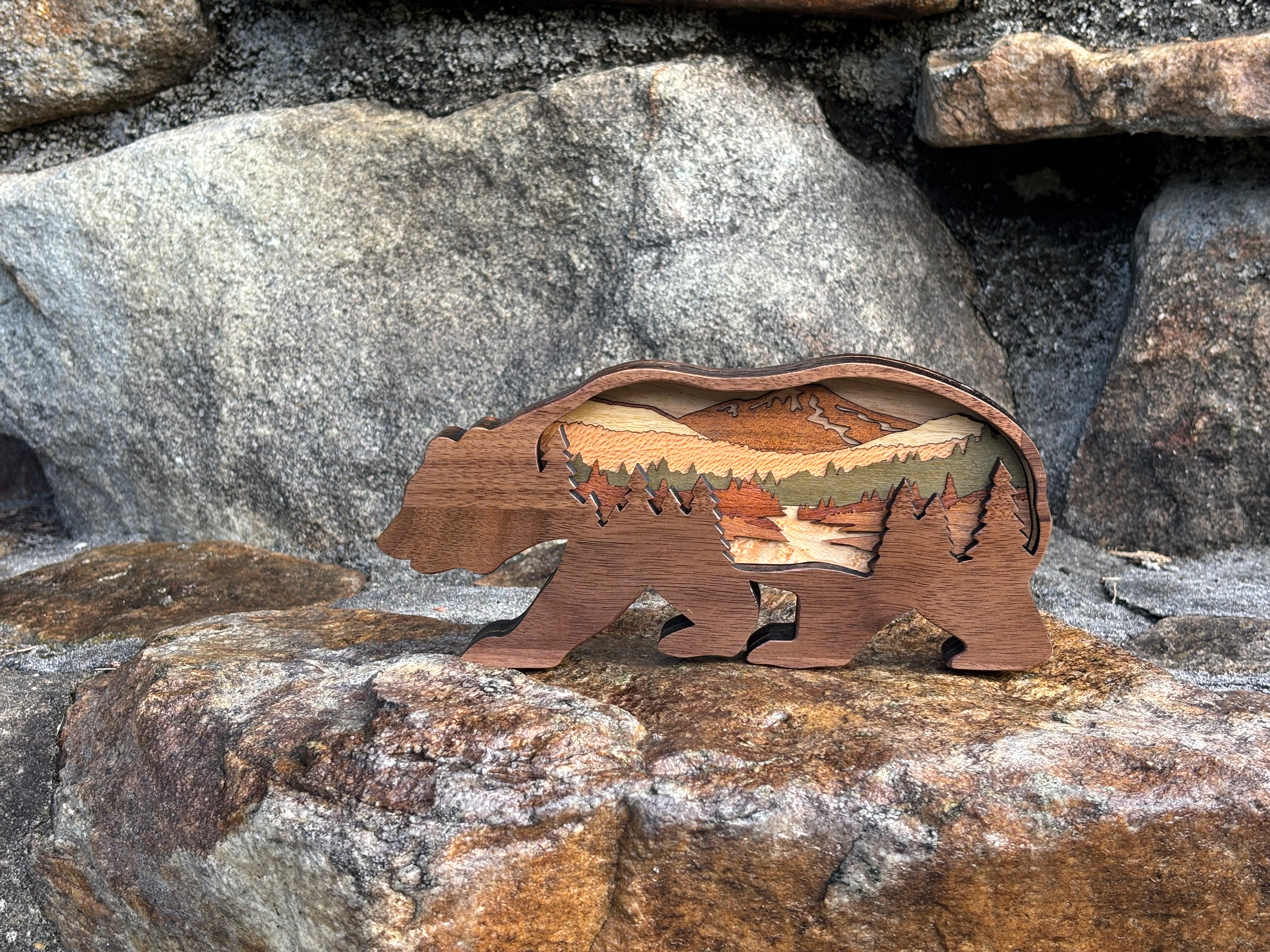 Veneer Vignette - Bear Mountain