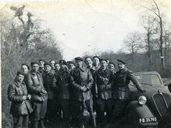 Avril 1940  à Pontgivard  Rob Roy à droite