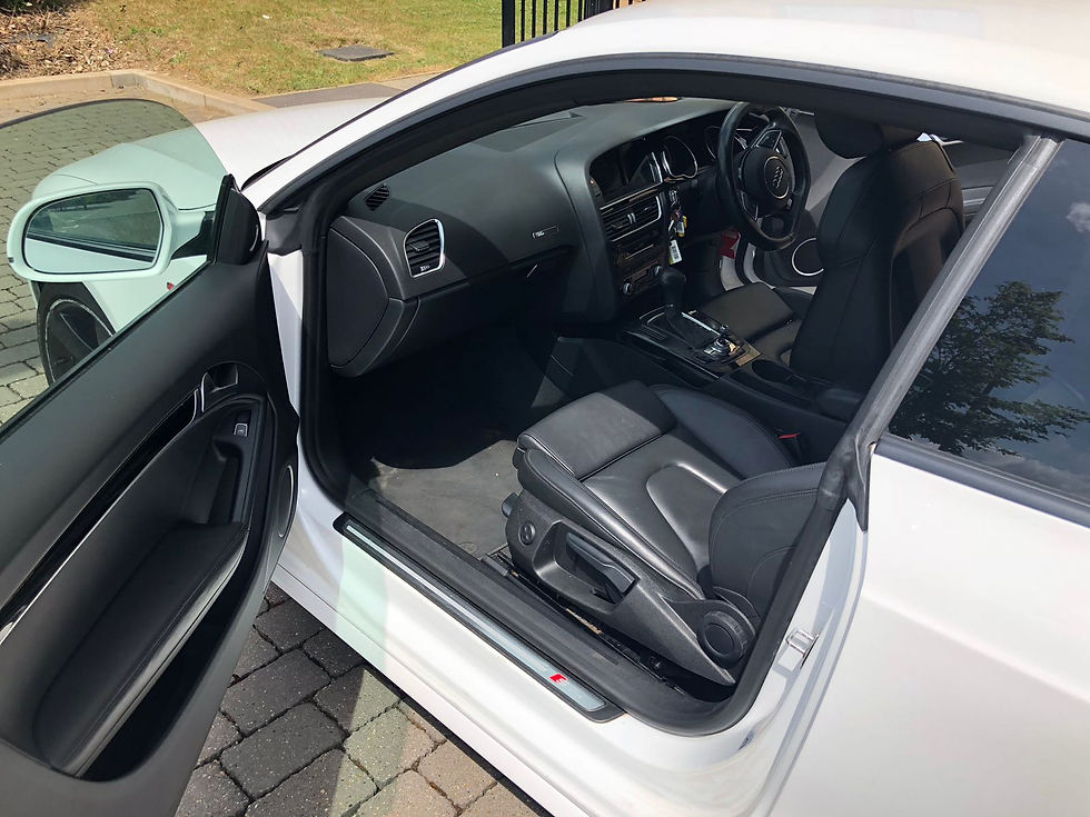 Thumbnail: Audi A5 black addition S line 