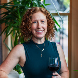 Canvas Rebel - Meet Alyssa Wolf