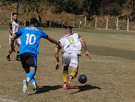 Pernilongos 1x0 Cruzeiro na Vila Cardoso