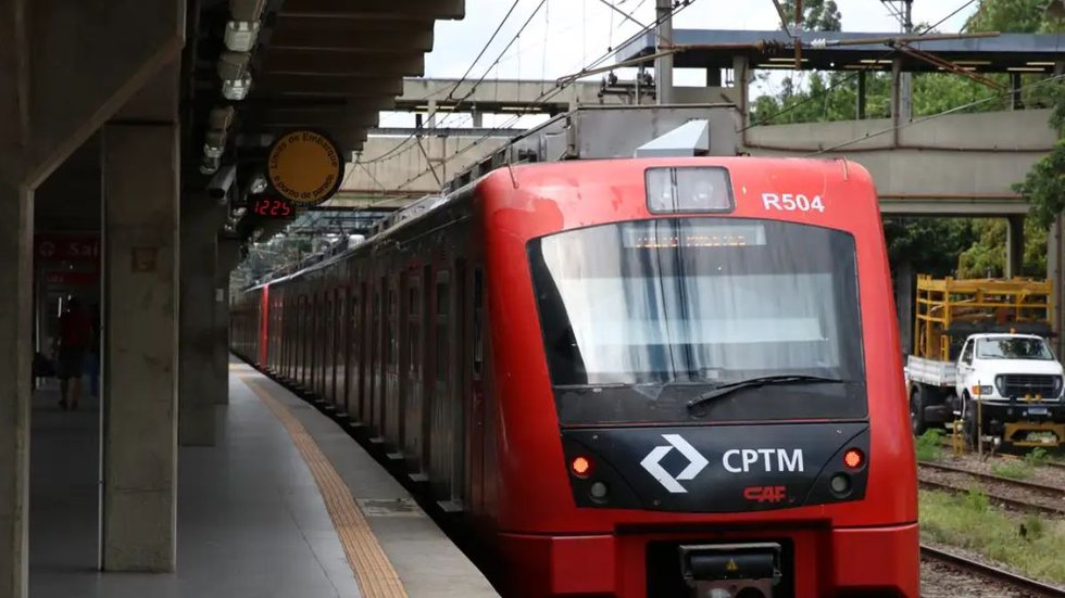 Os passageiros devem estar atentos às mudanças nas plataformas e horários das linhas 10 e 11 da CPTM - Imagem: Reprodução / Rovena Rosa / Agência Brasil
