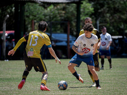 3º DIVISÃO DO FUTEBOL AMADOR DE CAMPO LIMPO PAULISTA 2025: Meia Quadra aplica goleada, novatos Aliança, Branca & Fina e Favela do 3 estreiam com vitórias.