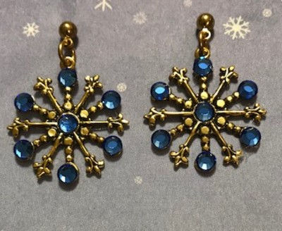 Thumbnail: Medium Snowflake Earrings #842ESAPPHIRE