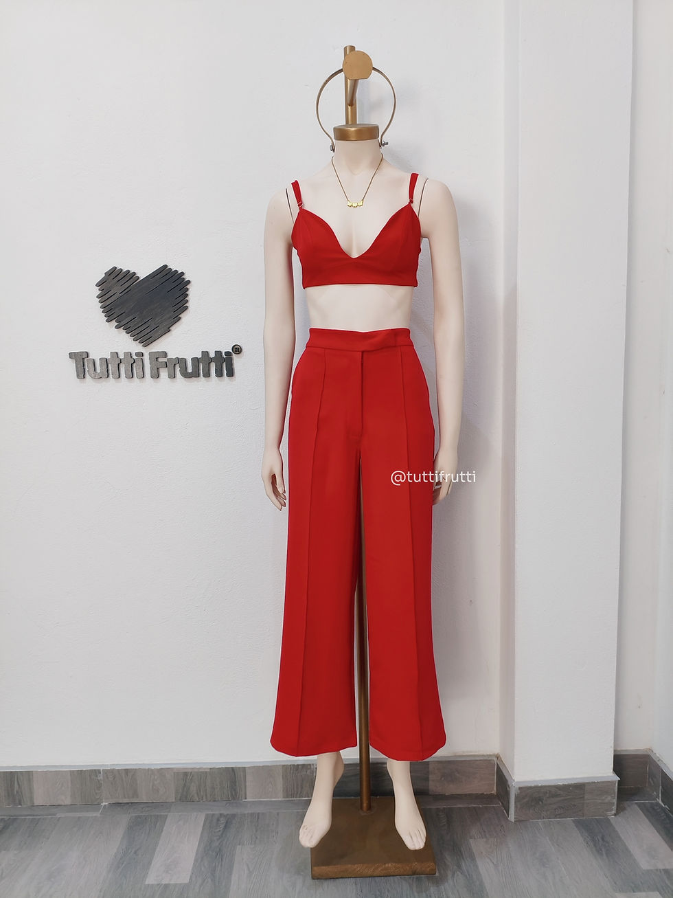 Miniatura: OUTFIT ALONDRA