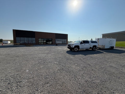 Niche siding, Distinctive Group Inc. truck