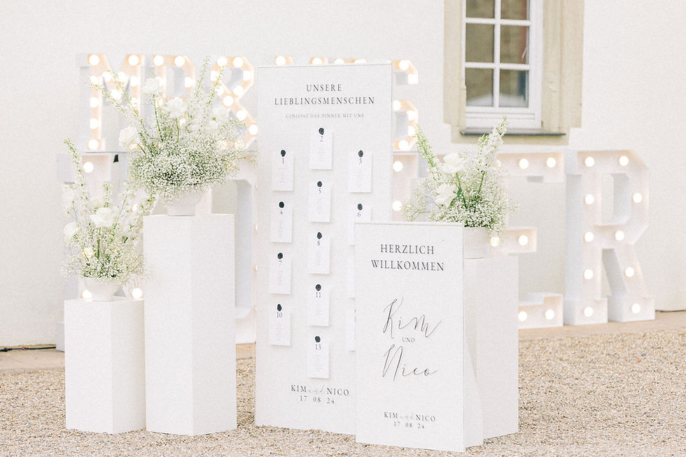 Individueller Sitzplan. Modernes Eventdesign von Designrausch Deco Concepts.