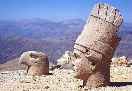 Monte-Nemrut-Turchia-2.jpg