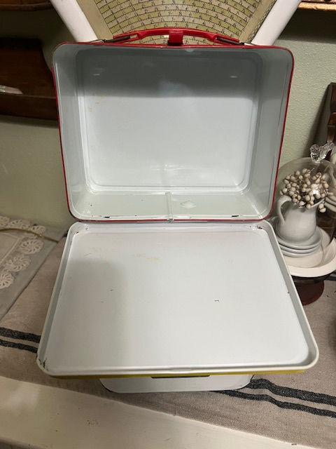 Thumbnail: Peanuts  Metal Lunch Box