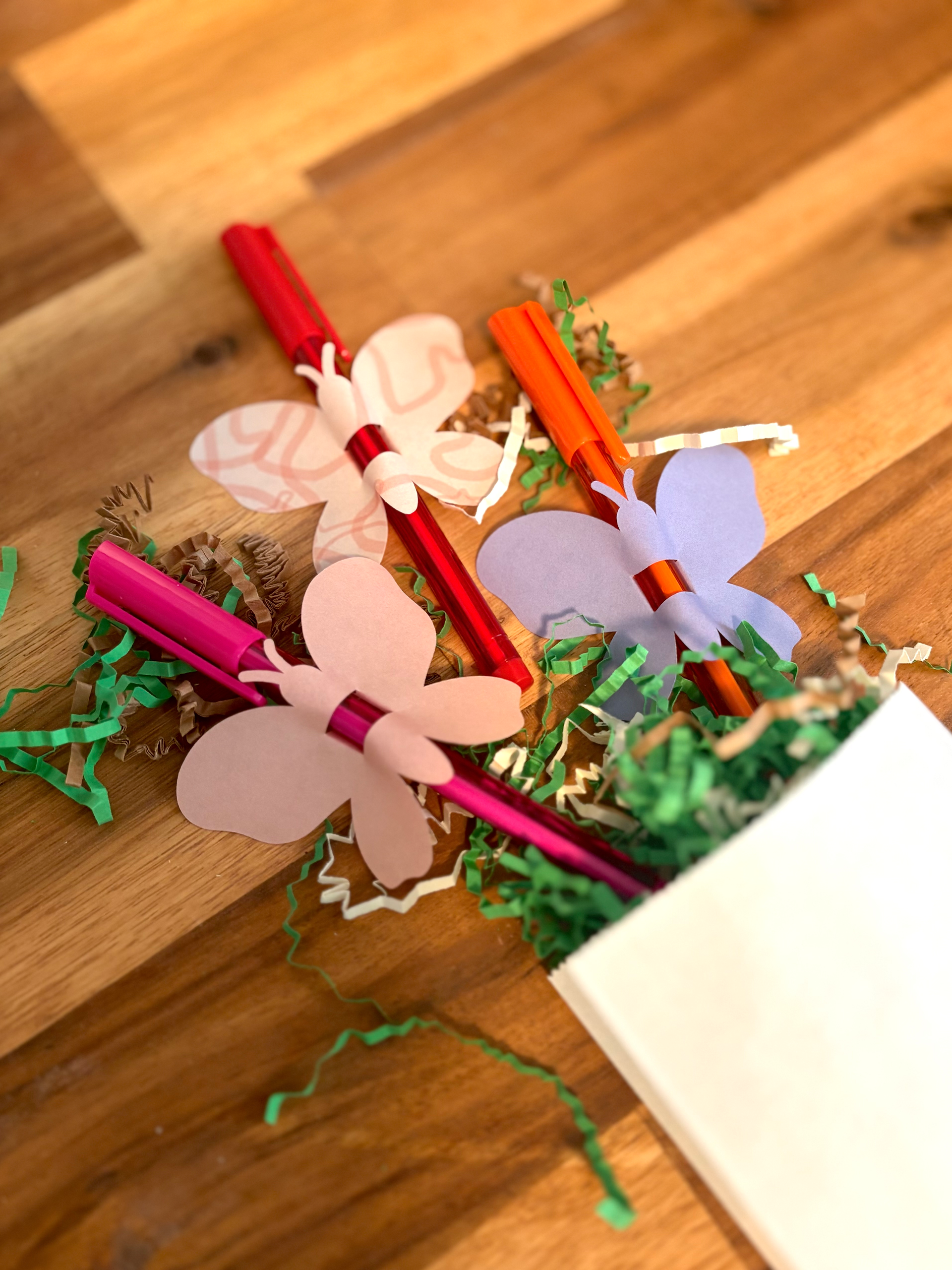 Party favor paper butterfly decoration