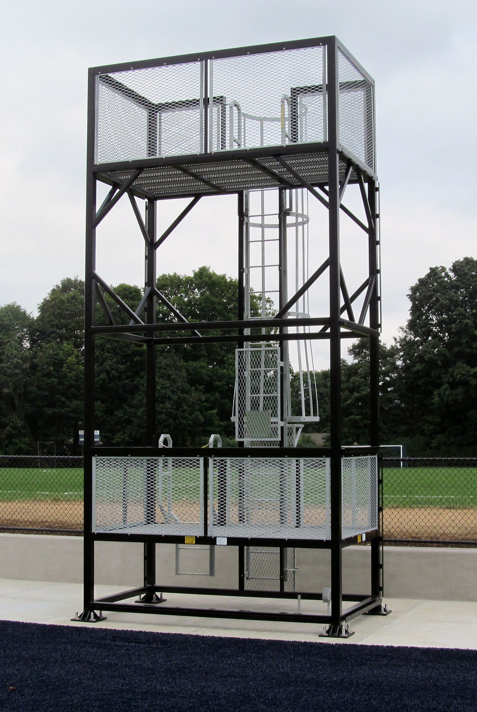 Why Prefabricated Steel Beats On-Site Welding for School Towers