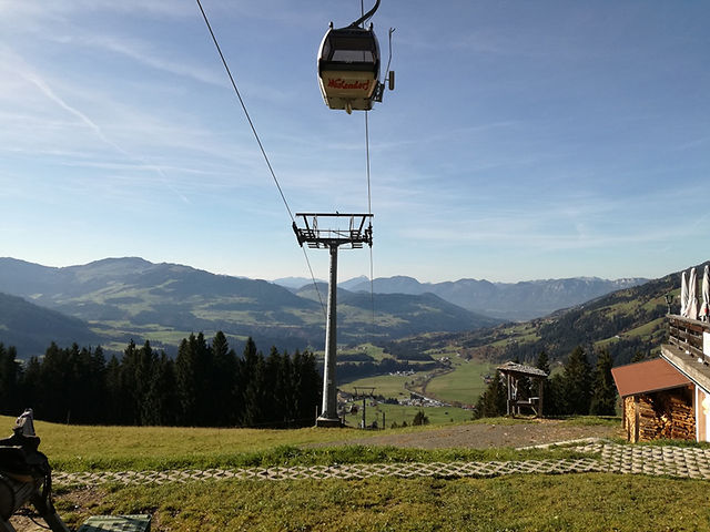 Gondelbahn in Westendorf im Herbst