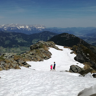 Wanderung am Gampenkogel bei Schnee