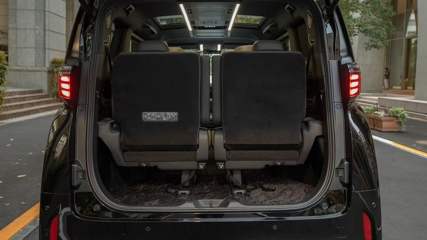 Black interior Toyota Alphard 40 Series rear trunk view