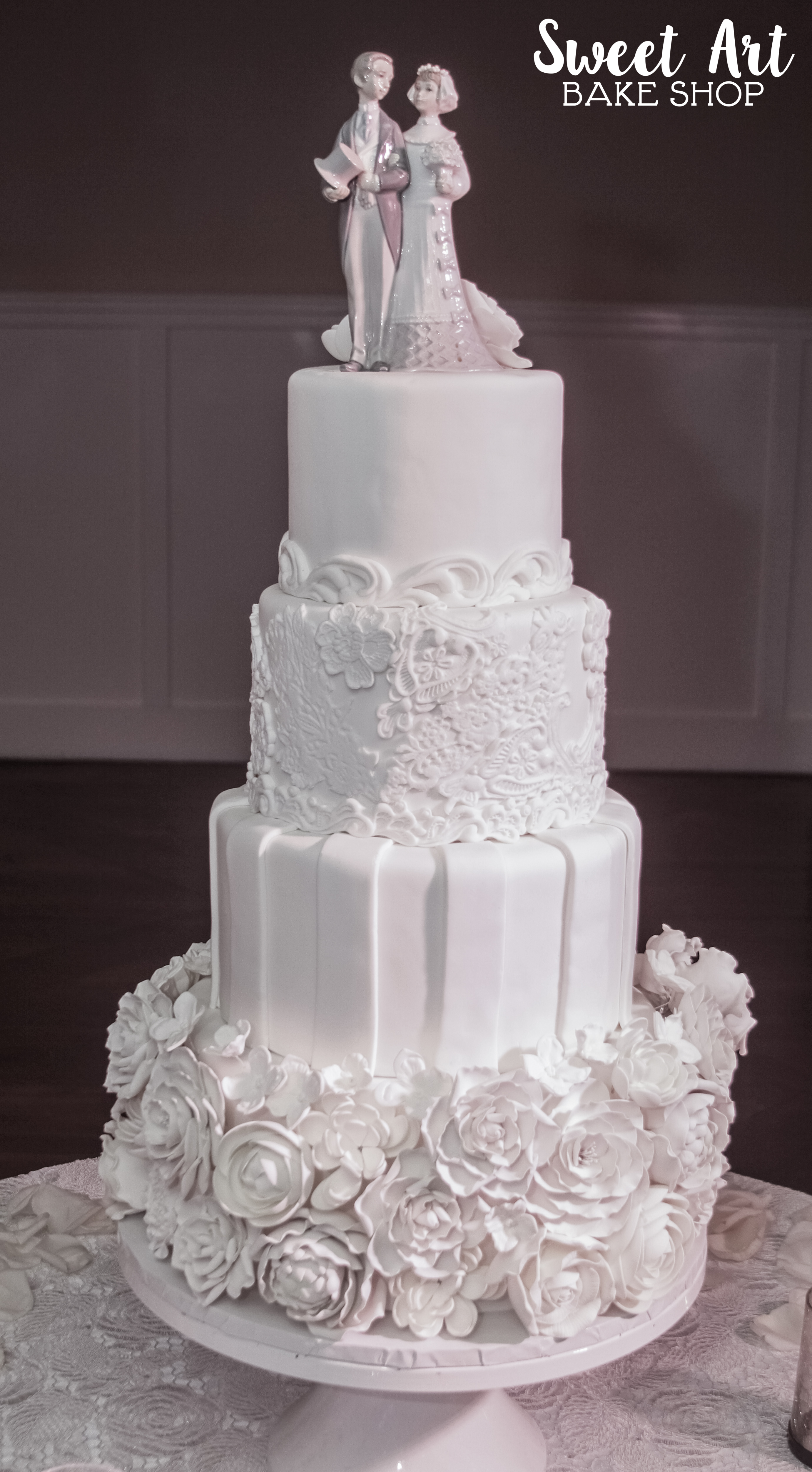 Nicolette & Craig's Wedding Cake