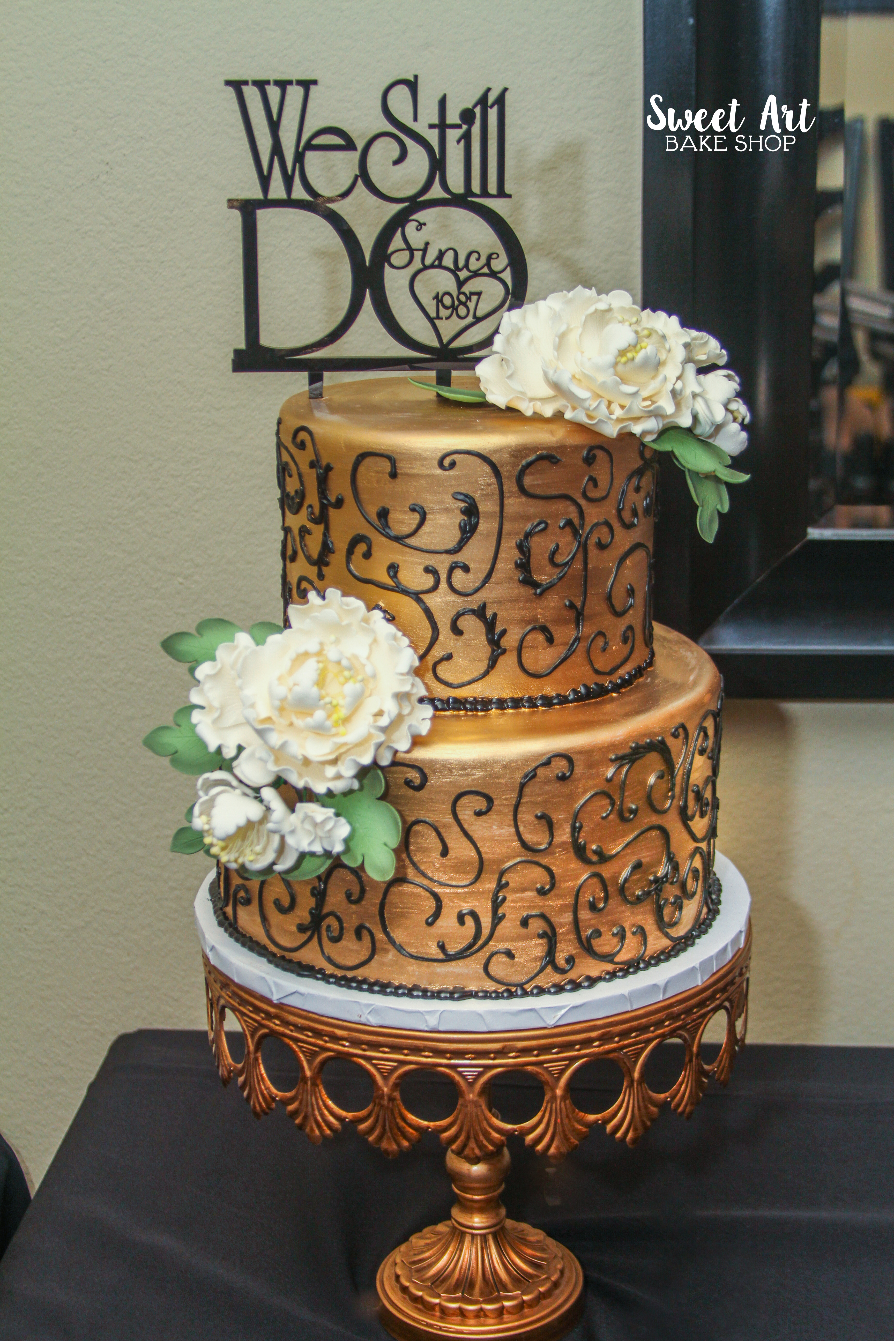 Gold & Black Swirl Anniversary Cake