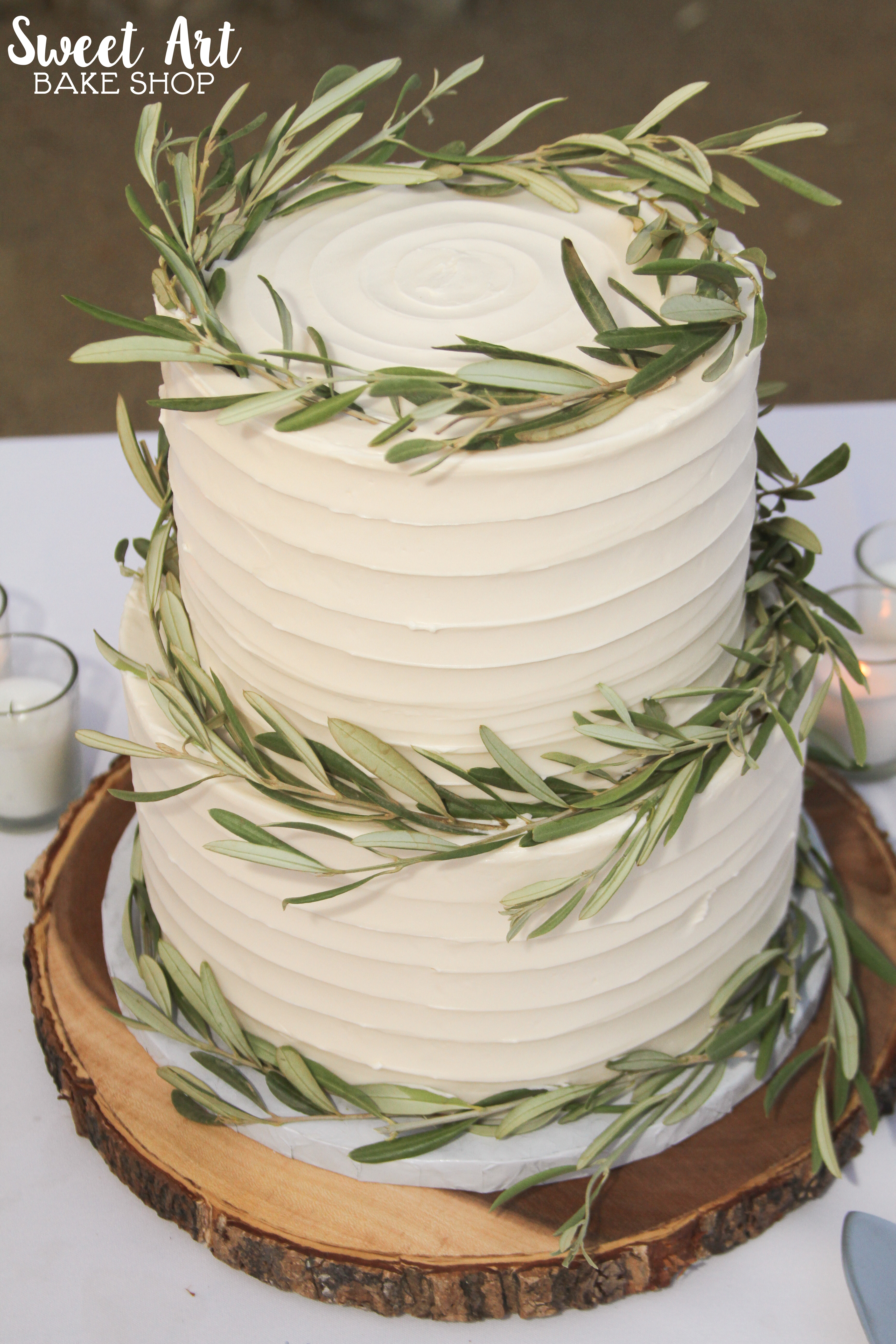 Buttercream Wreath Wedding Cake