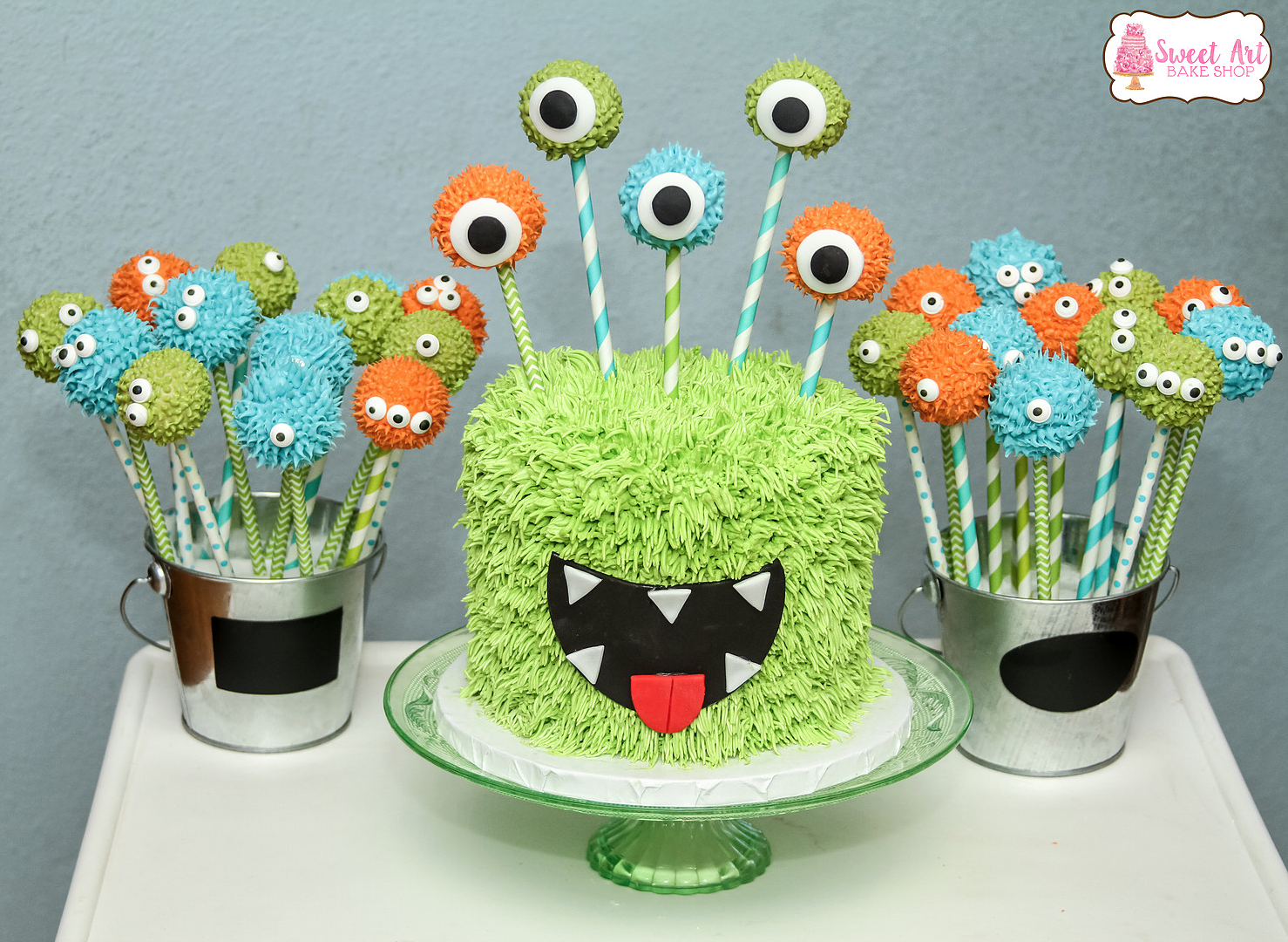 Monster Cake Pops $3