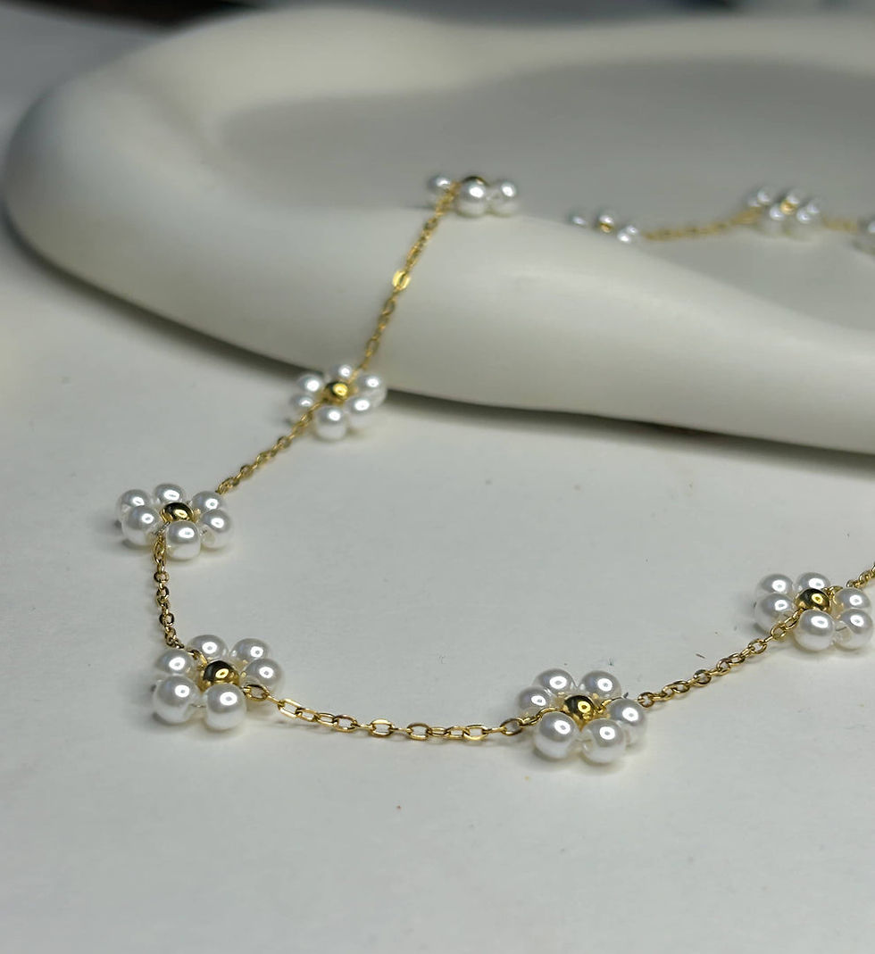 Pearl daisy minimal anti tarnish necklace