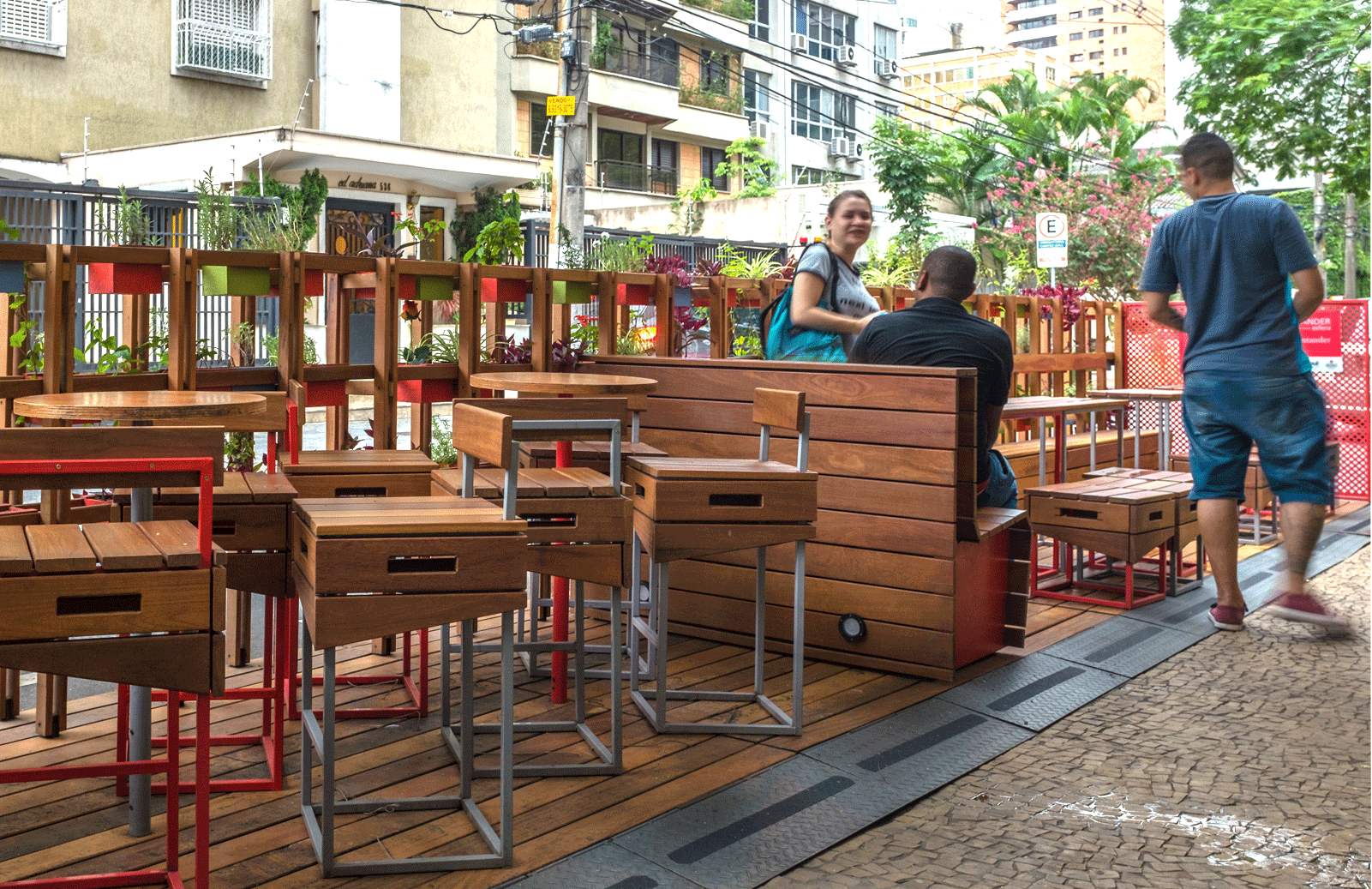 PARKLET LIMONN - SANTANDER - RUA MANUEL GUEDES - HAA - GIF-01