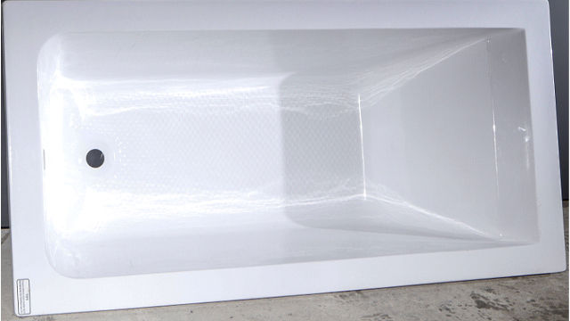 Tina de baño color blanco material fibra de vidrio y acrilico, medidas 1500x750x400mm.jpg