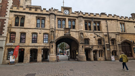 The Stonebow Lincoln