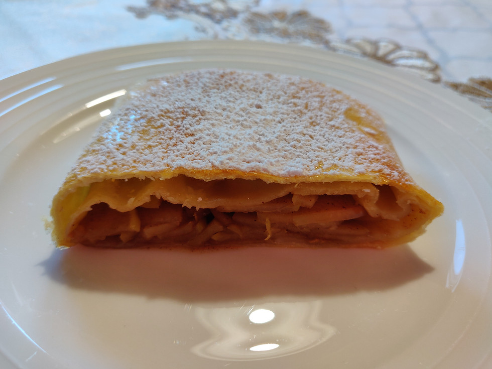 Miniatura: Brazilian Apple Strudel with Cinnamon / Strudel de maçã com canela